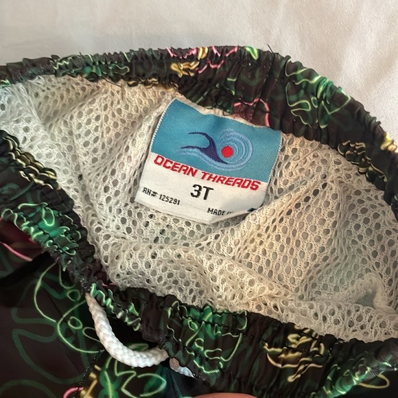 NWT Ocean Threads Sz 3T Swim shorts - Picture 5 of 5